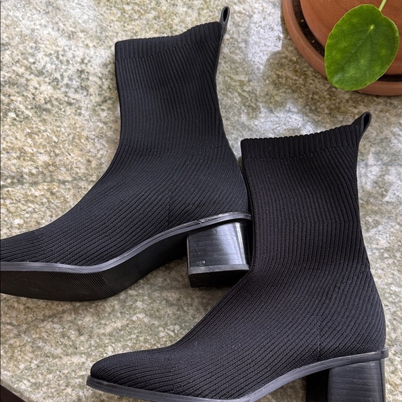 Everlane Black sock Booties - Picture 3 of 9